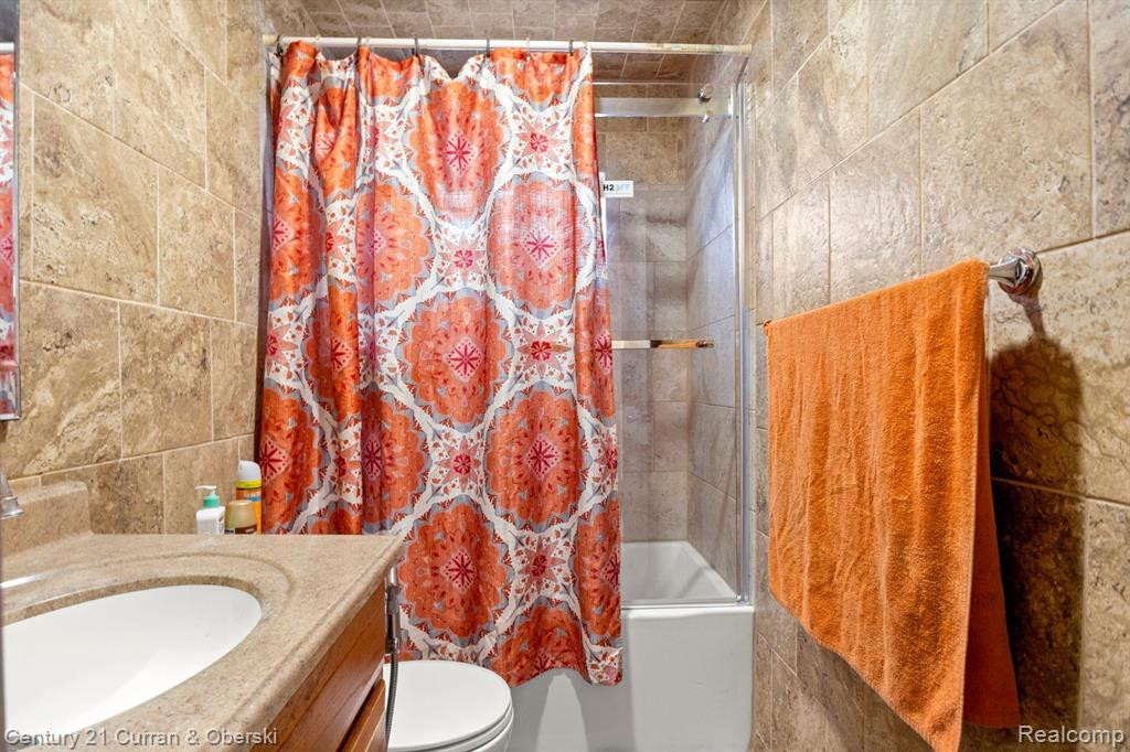 6635 YINGER Avenue, Dearborn, MI 48126 — Photo 26