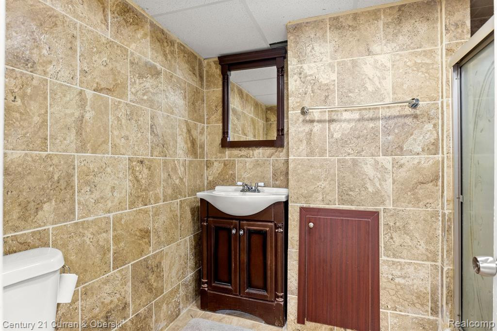 6635 YINGER Avenue, Dearborn, MI 48126 — Photo 28