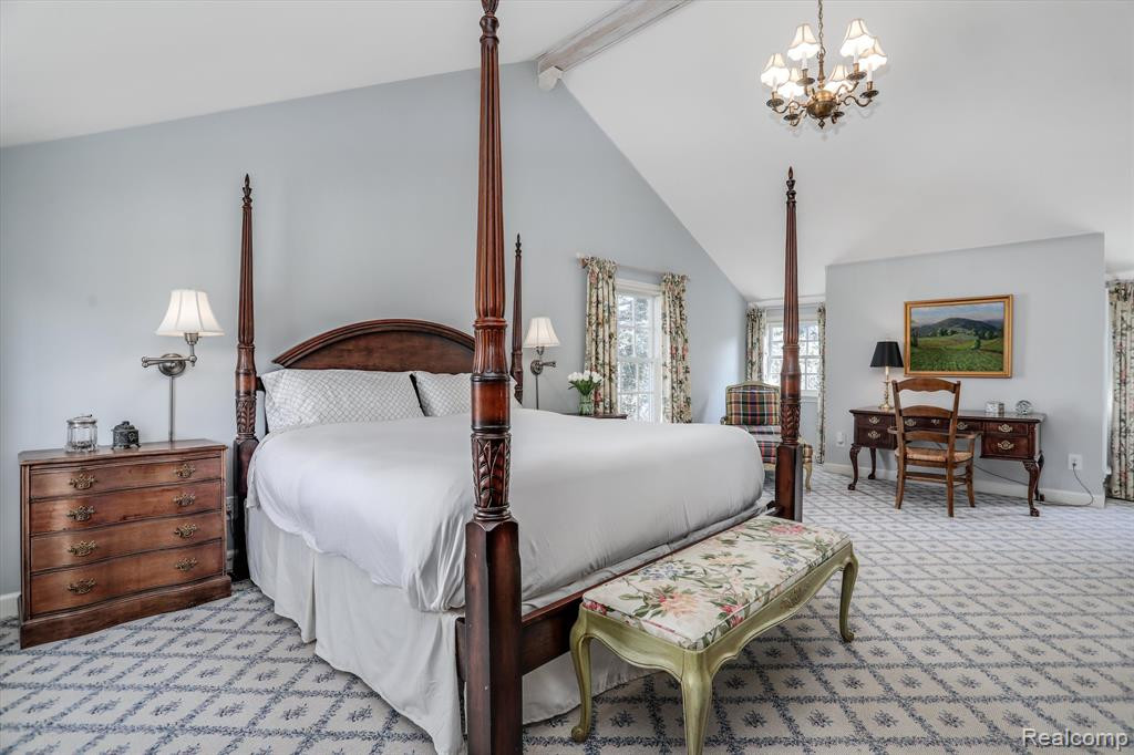 594 CHESTERFIELD Avenue, Birmingham, MI 48009 — Photo 18