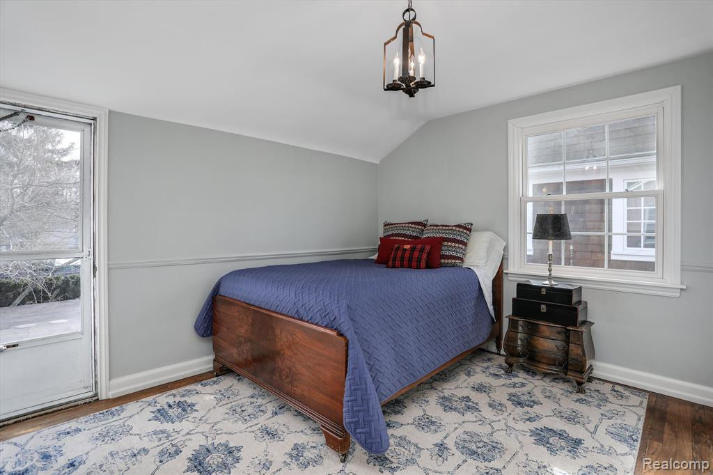 594 CHESTERFIELD Avenue, Birmingham, MI 48009 — Photo 26