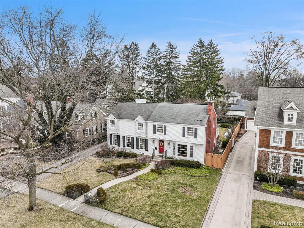 594 CHESTERFIELD Avenue, Birmingham, MI 48009 — Photo 36