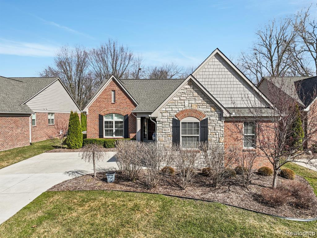 4617 OAKHURST RIDGE Road, Clarkston, MI 48348 — Photo 2