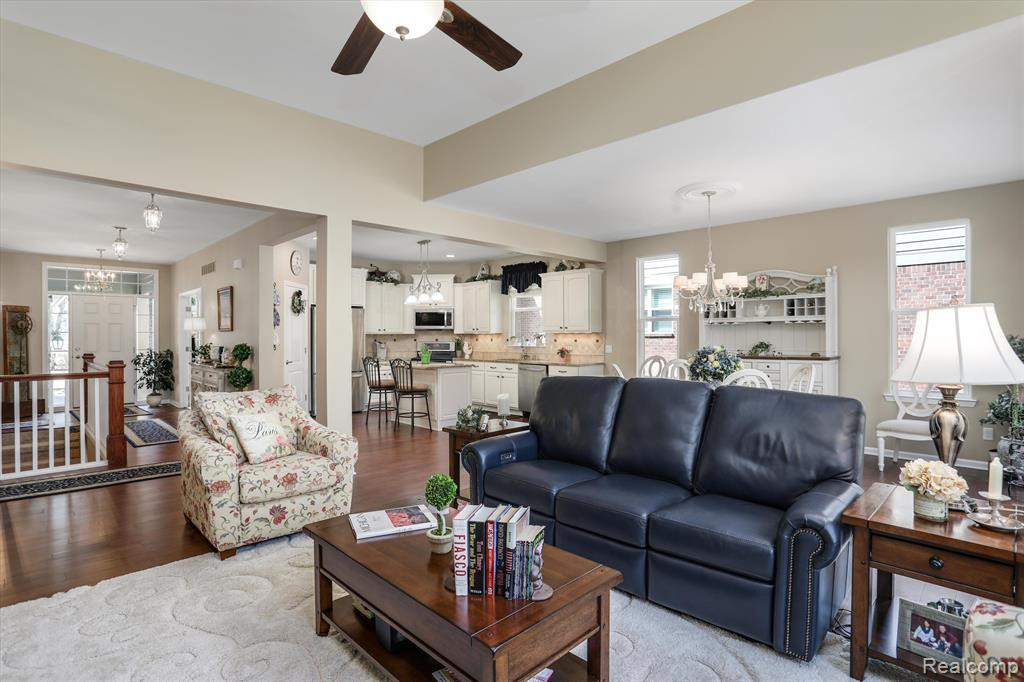 4617 OAKHURST RIDGE Road, Clarkston, MI 48348 — Photo 12