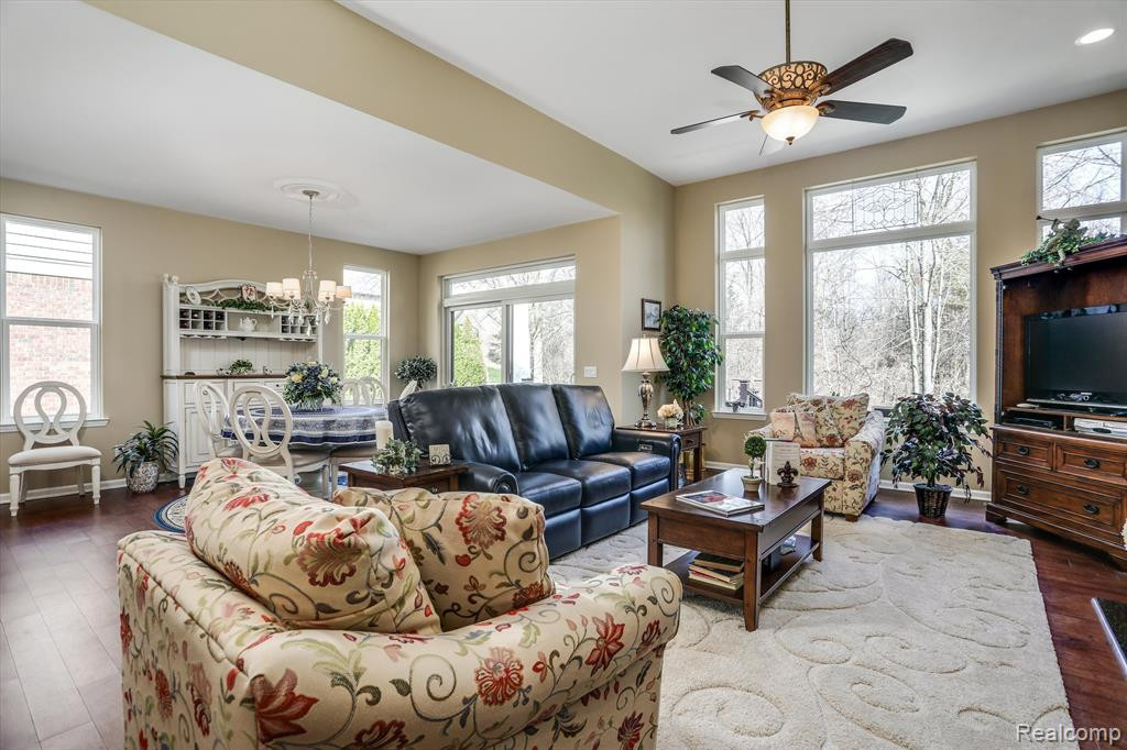 4617 OAKHURST RIDGE Road, Clarkston, MI 48348 — Photo 14