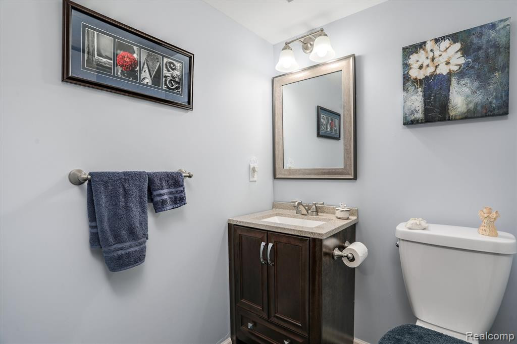 4617 OAKHURST RIDGE Road, Clarkston, MI 48348 — Photo 31