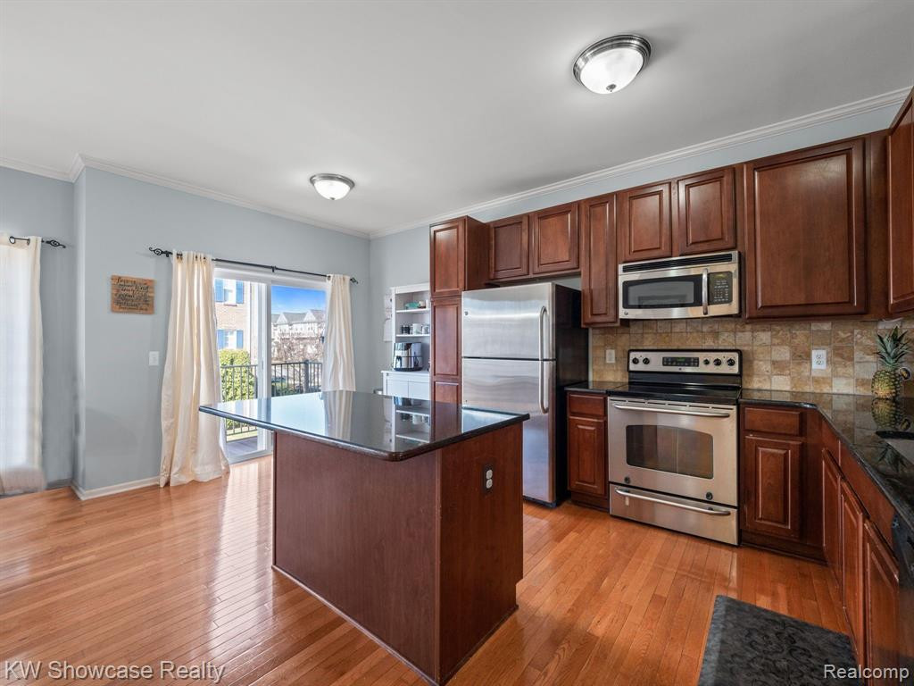 155 CENTER Boulevard, Wixom, MI 48393 — Photo 9