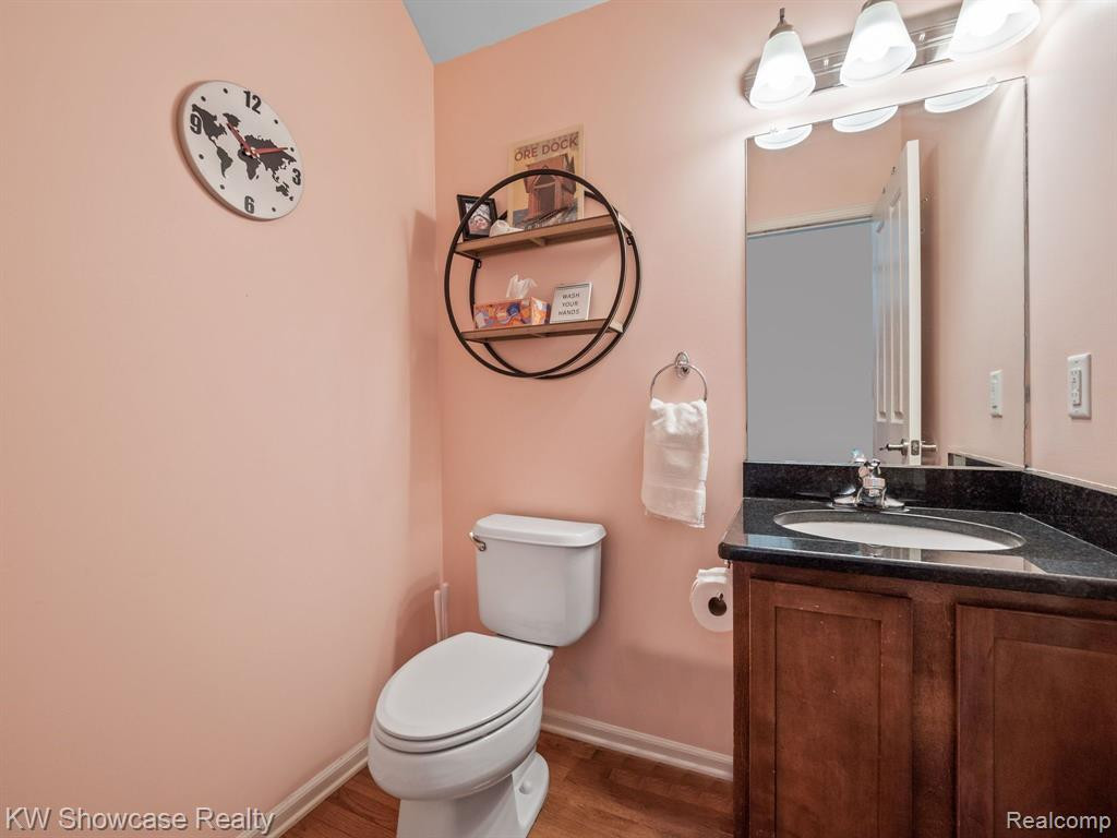 155 CENTER Boulevard, Wixom, MI 48393 — Photo 13