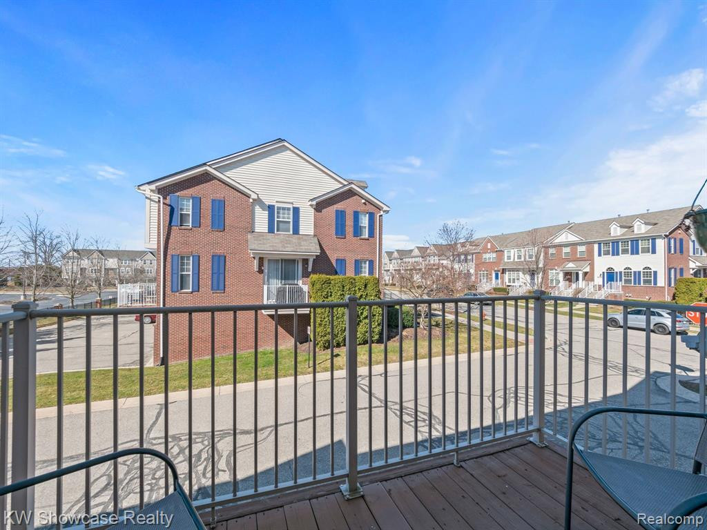 155 CENTER Boulevard, Wixom, MI 48393 — Photo 25