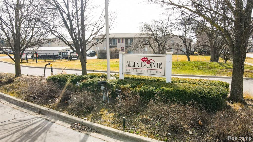 10195 ALLEN POINTE Drive, Allen Park, MI 48101 — front exterior