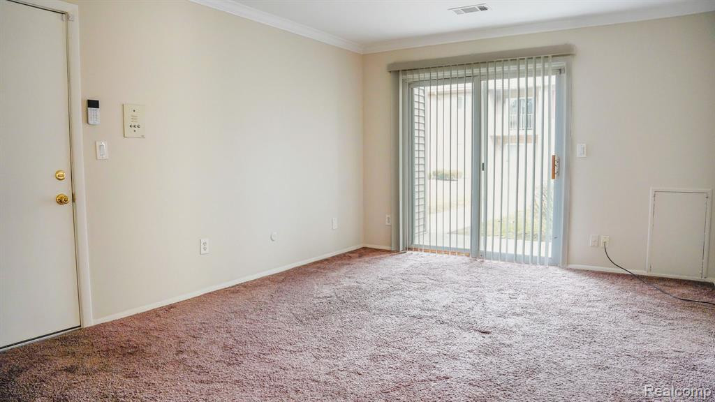 10195 ALLEN POINTE Drive, Allen Park, MI 48101 — Photo 7