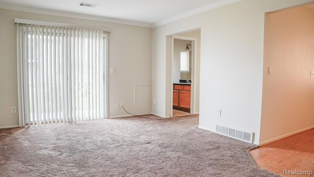 10195 ALLEN POINTE Drive, Allen Park, MI 48101 — Photo 9