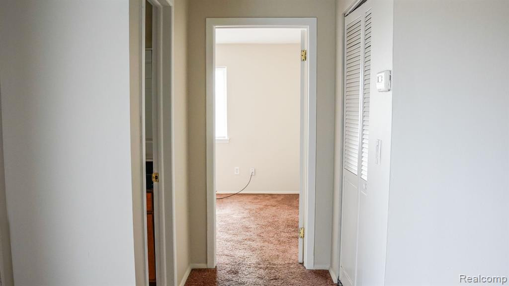 10195 ALLEN POINTE Drive, Allen Park, MI 48101 — Photo 16