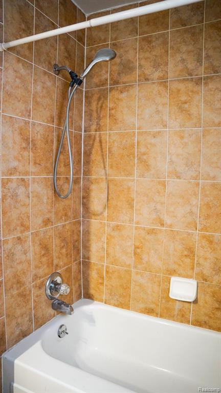 10195 ALLEN POINTE Drive, Allen Park, MI 48101 — Photo 18