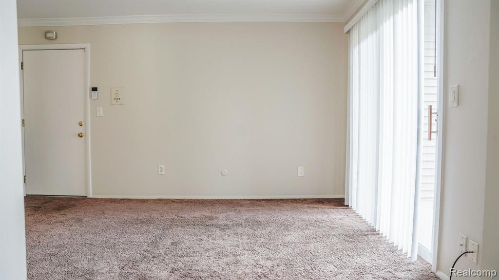 10195 ALLEN POINTE Drive, Allen Park, MI 48101 — Photo 24