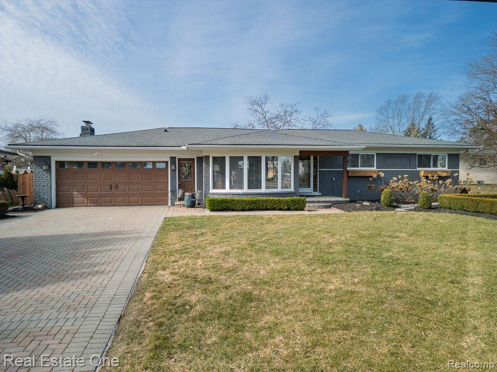 54121 MOUND Road, Shelby Twp, MI 48316 — front exterior