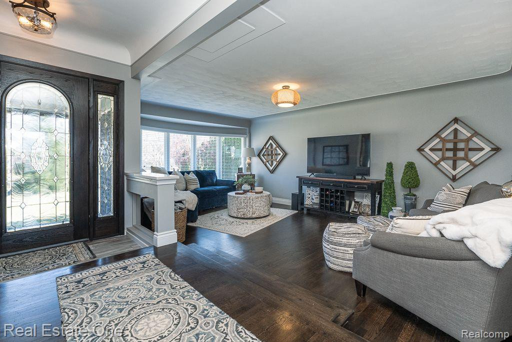 54121 MOUND Road, Shelby Twp, MI 48316 — Photo 4