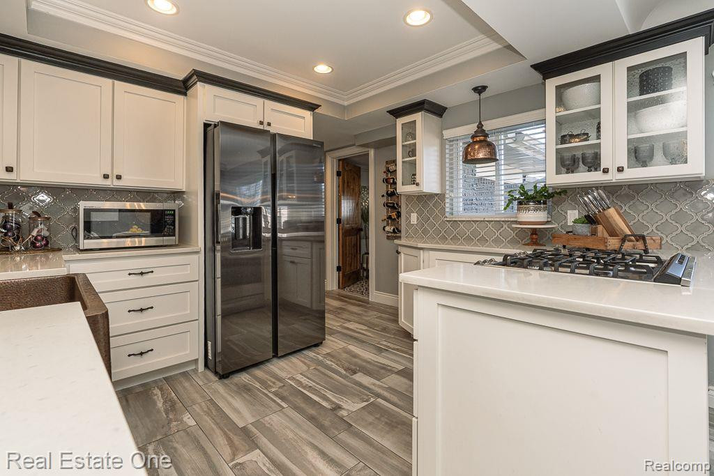 54121 MOUND Road, Shelby Twp, MI 48316 — Photo 9