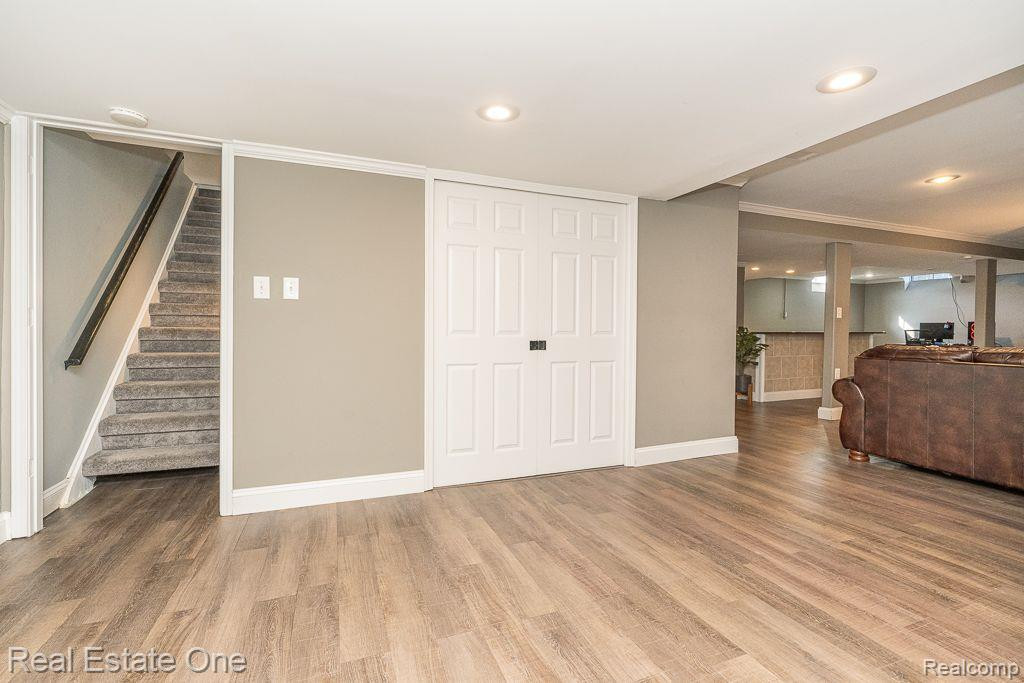 54121 MOUND Road, Shelby Twp, MI 48316 — Photo 23