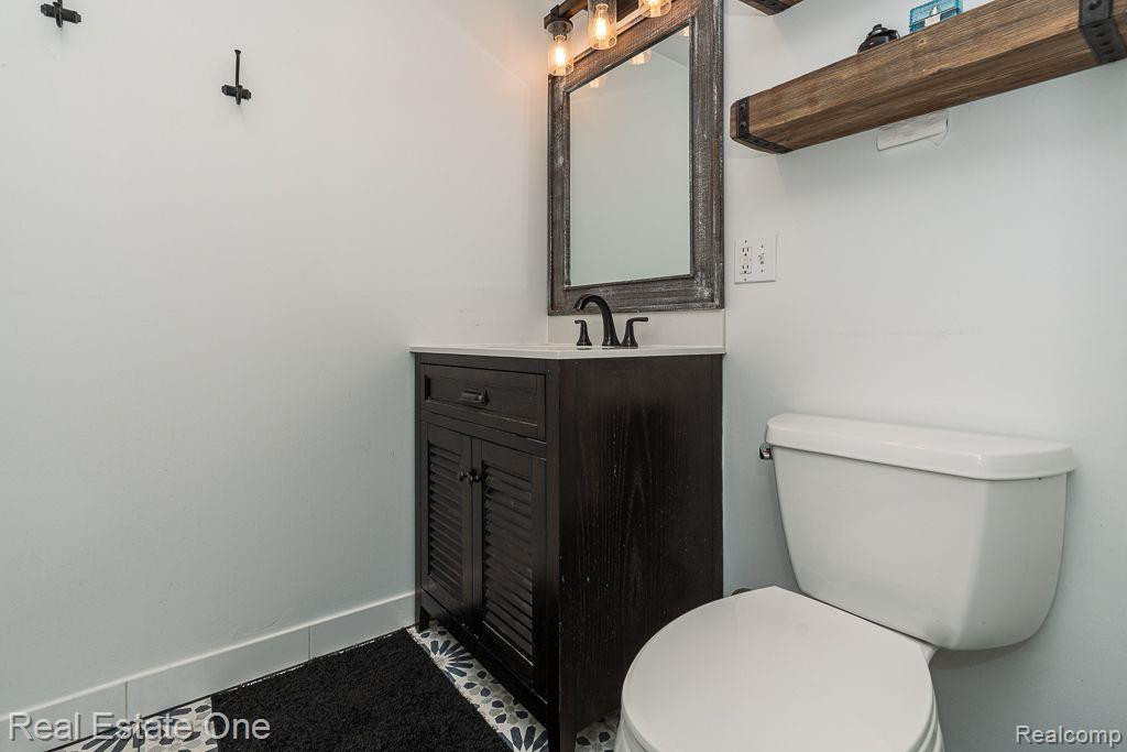 54121 MOUND Road, Shelby Twp, MI 48316 — Photo 27
