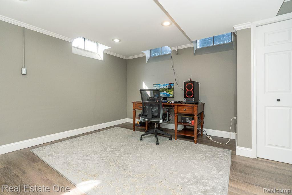 54121 MOUND Road, Shelby Twp, MI 48316 — Photo 28