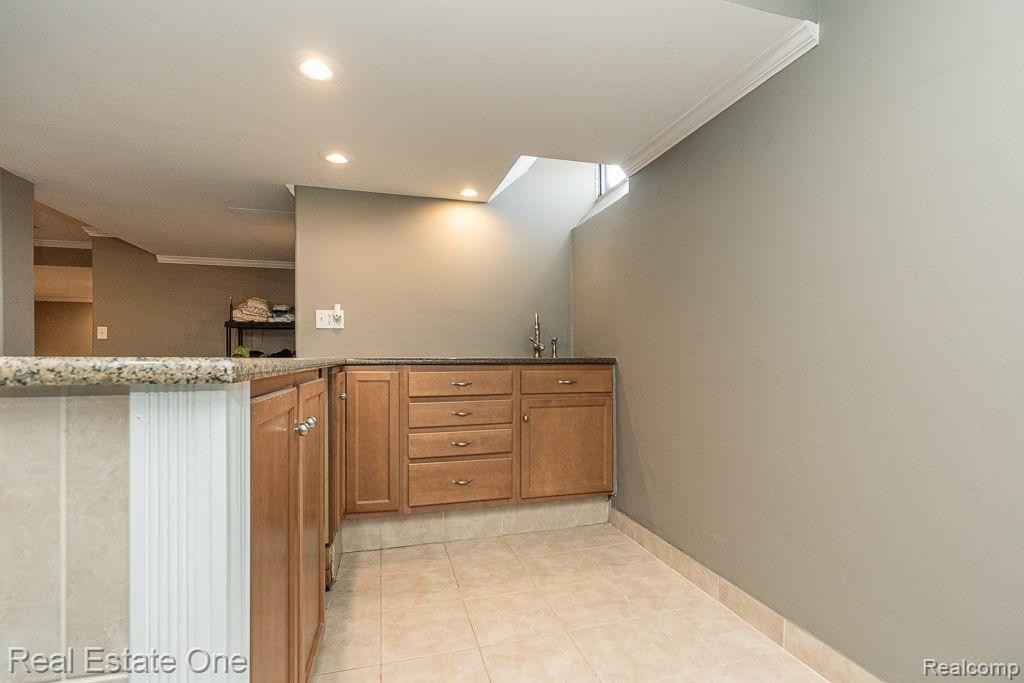 54121 MOUND Road, Shelby Twp, MI 48316 — Photo 30