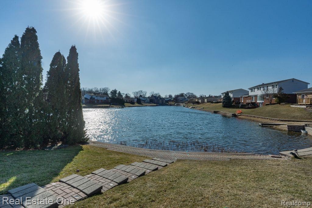 54121 MOUND Road, Shelby Twp, MI 48316 — Photo 38