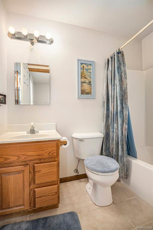 1755 N VAN DYKE Road, Imlay City, MI 48444 — Photo 8