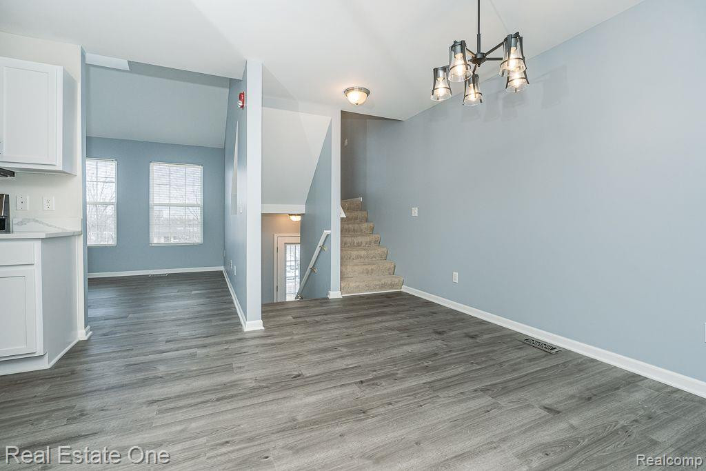 1111 BEAVER RUN, 79, Troy, MI 48083 — Photo 3