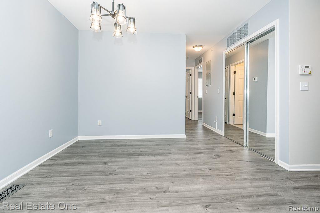 1111 BEAVER RUN, 79, Troy, MI 48083 — Photo 4