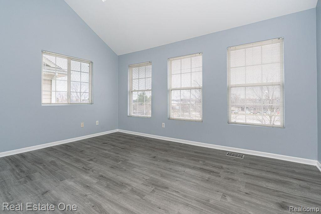 1111 BEAVER RUN, 79, Troy, MI 48083 — Photo 7