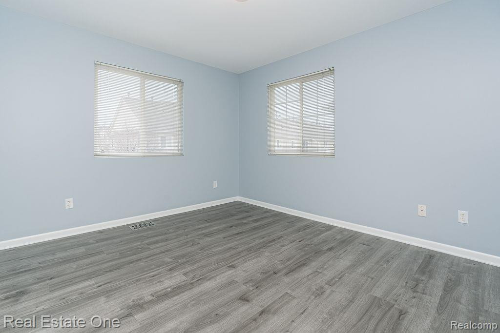 1111 BEAVER RUN, 79, Troy, MI 48083 — Photo 12