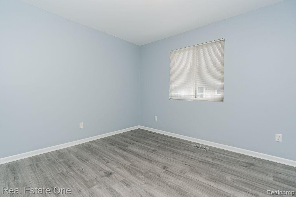 1111 BEAVER RUN, 79, Troy, MI 48083 — Photo 15