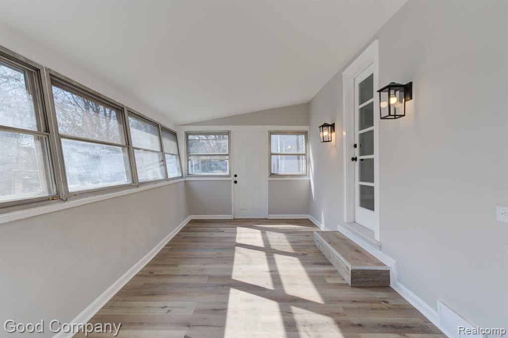 8741 SARATOGA Street, Oak Park, MI 48237 — Photo 24