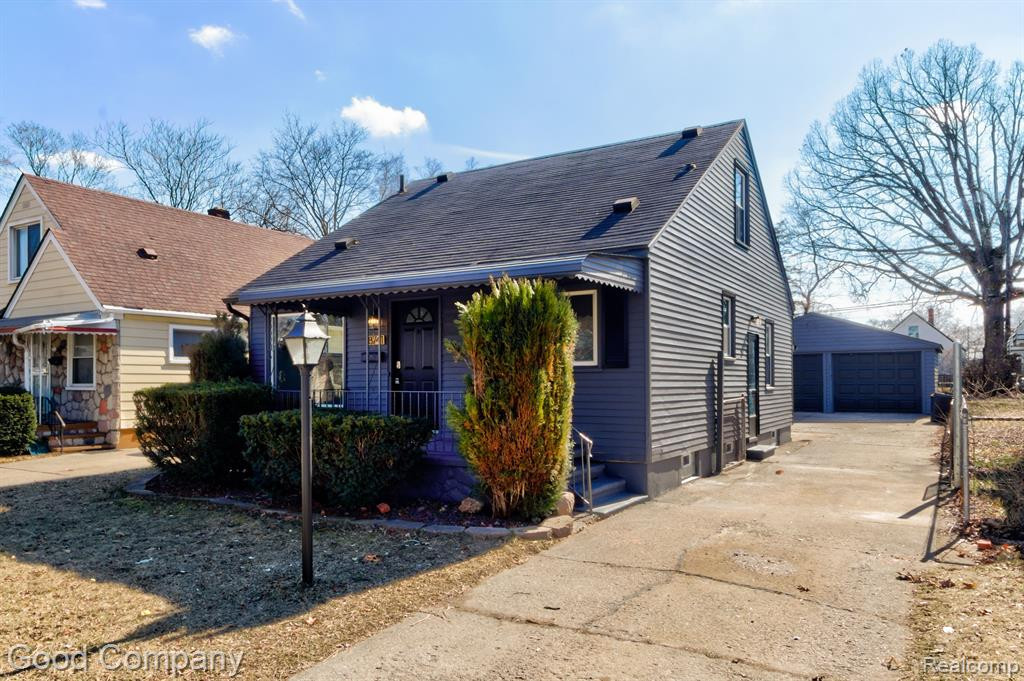 8741 SARATOGA Street, Oak Park, MI 48237 — Photo 32
