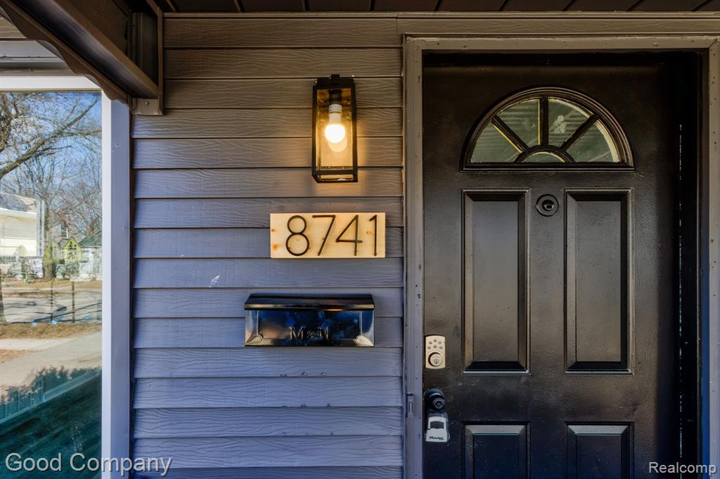 8741 SARATOGA Street, Oak Park, MI 48237 — Photo 33