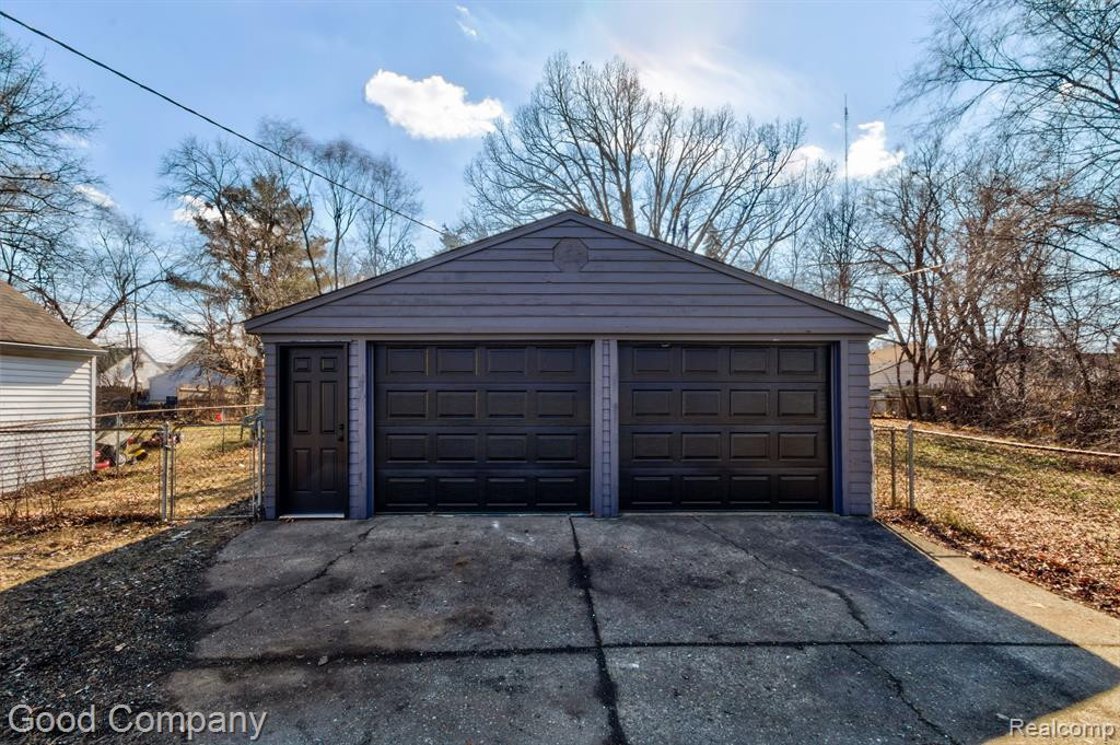 8741 SARATOGA Street, Oak Park, MI 48237 — Photo 35