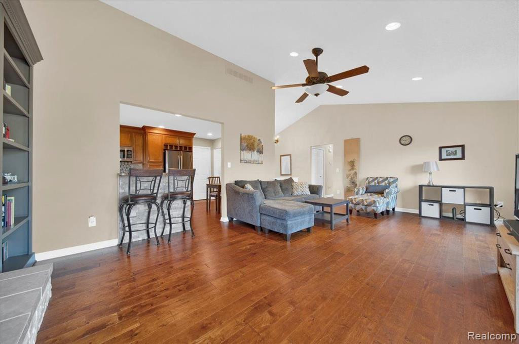 42606 REDFERN Street, Canton, MI 48187 — Photo 3