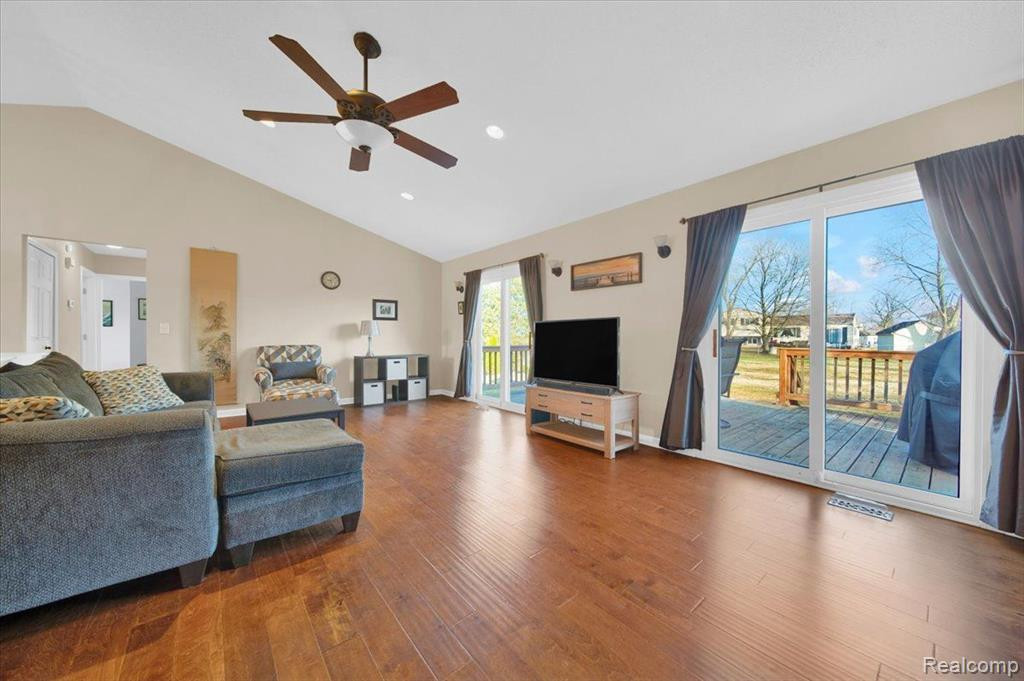 42606 REDFERN Street, Canton, MI 48187 — Photo 4