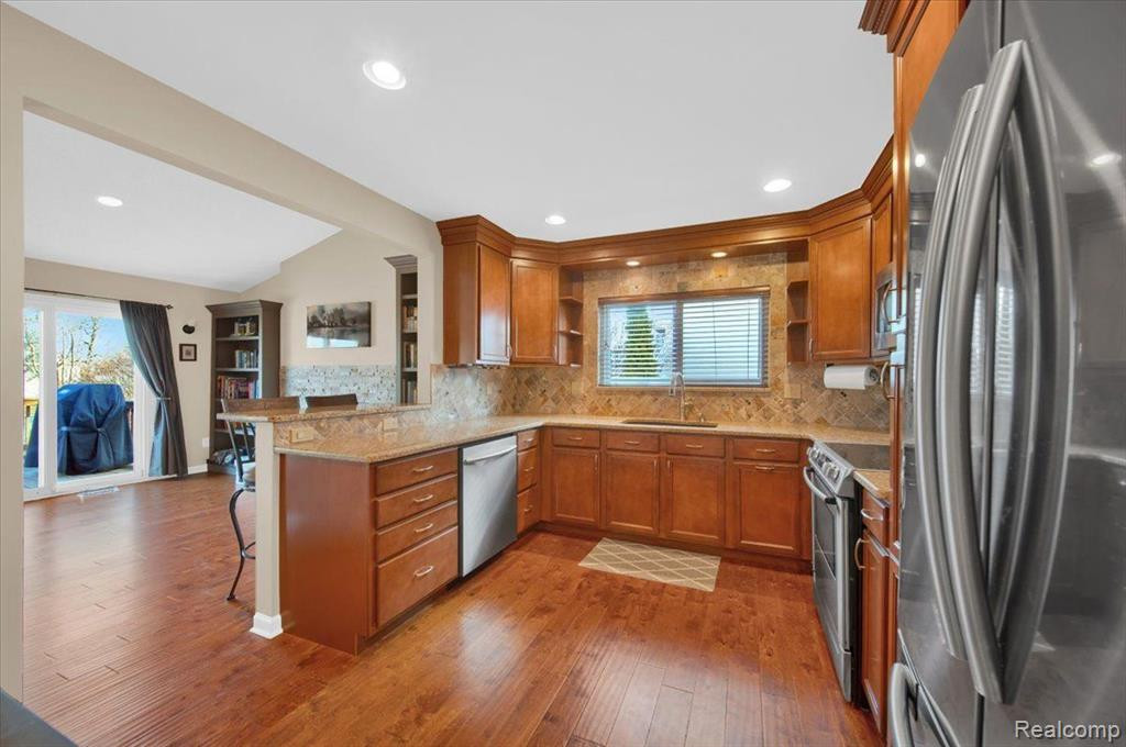 42606 REDFERN Street, Canton, MI 48187 — Photo 10