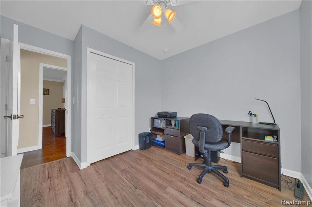 42606 REDFERN Street, Canton, MI 48187 — Photo 16