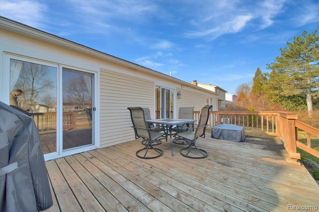 42606 REDFERN Street, Canton, MI 48187 — Photo 21