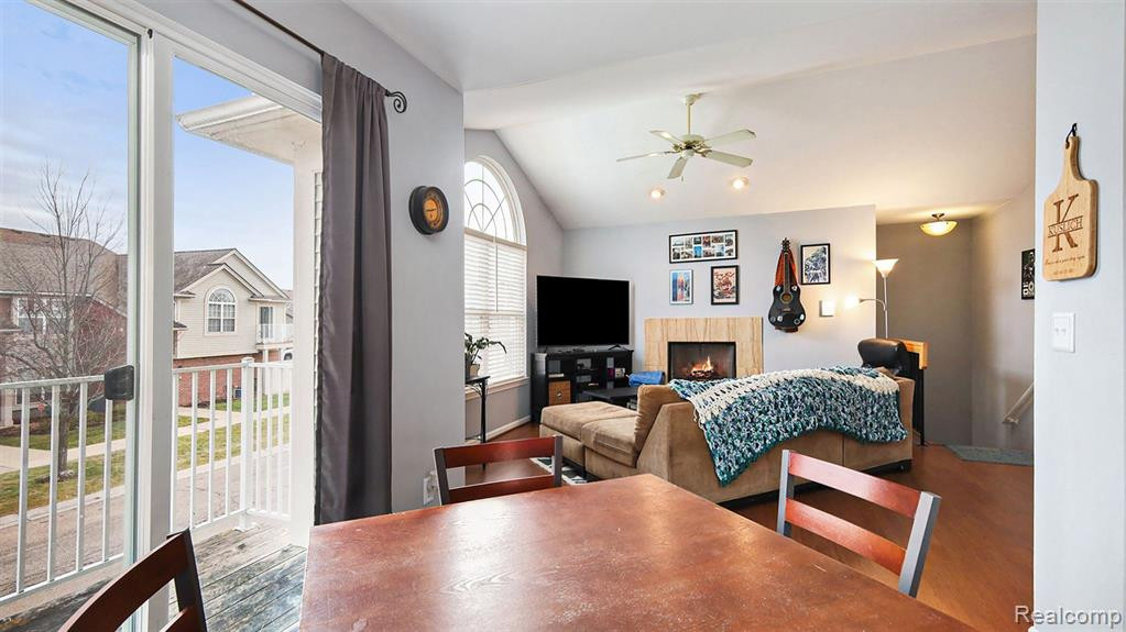 43325 Woodbridge Drive, Clinton Twp, MI 48038 — Photo 10