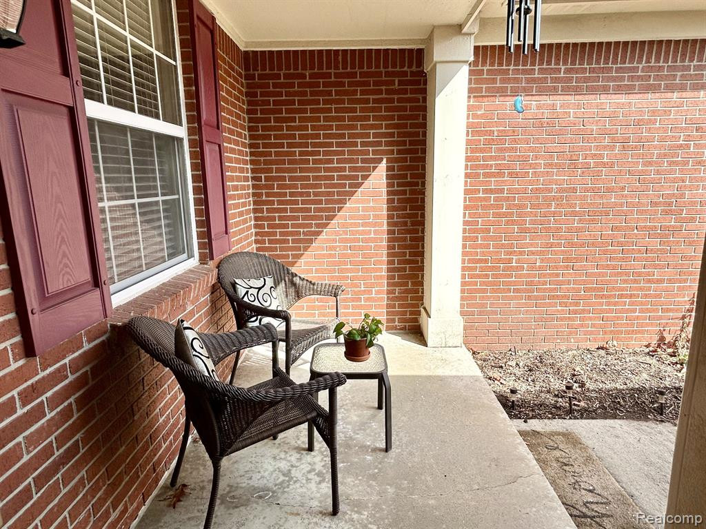 140 CHERRY STONE Drive, Canton, MI 48188 — Photo 4