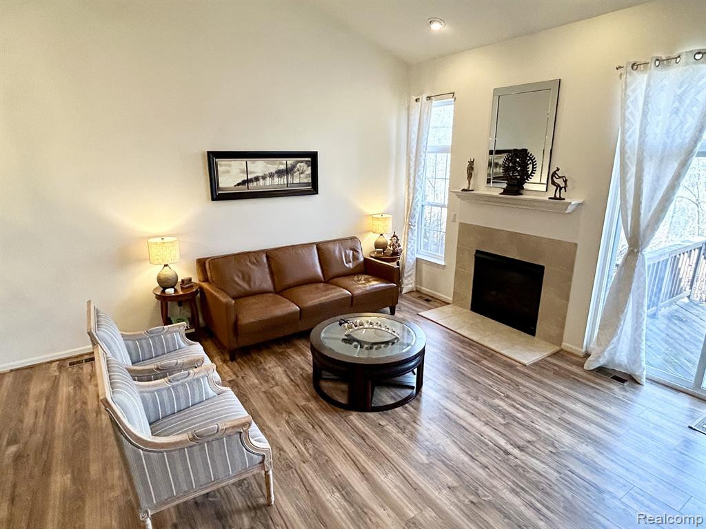 140 CHERRY STONE Drive, Canton, MI 48188 — Photo 9