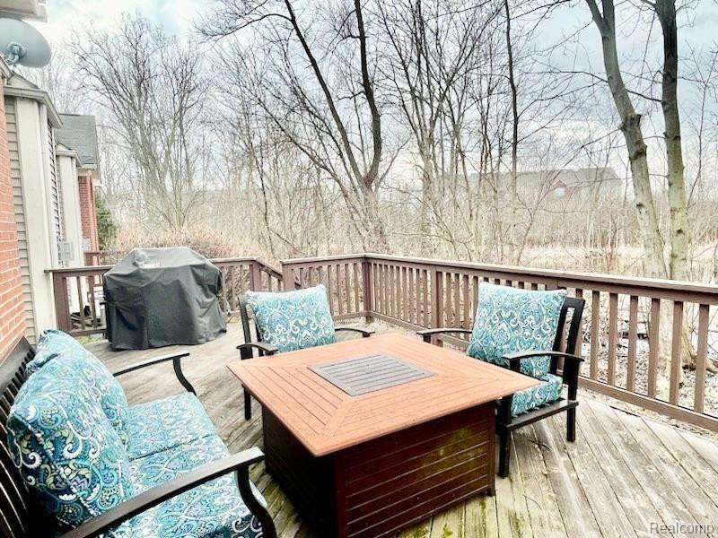 140 CHERRY STONE Drive, Canton, MI 48188 — Photo 26