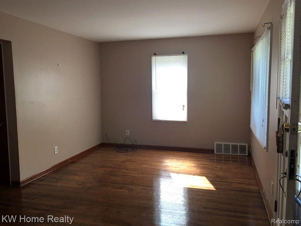9746 Sanilac Street, Detroit, MI 48224 — Photo 2