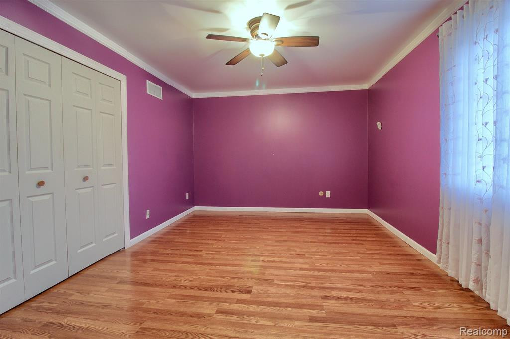 1861 BALDWIN Drive, 8, Trenton, MI 48183 — Photo 14