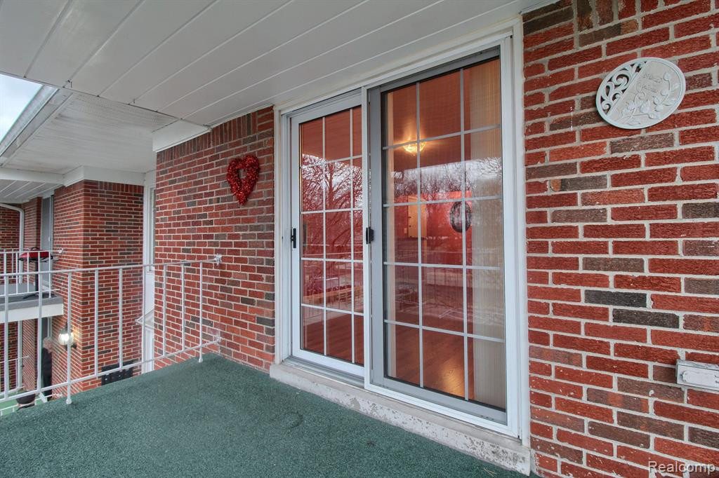 1861 BALDWIN Drive, 8, Trenton, MI 48183 — Photo 22
