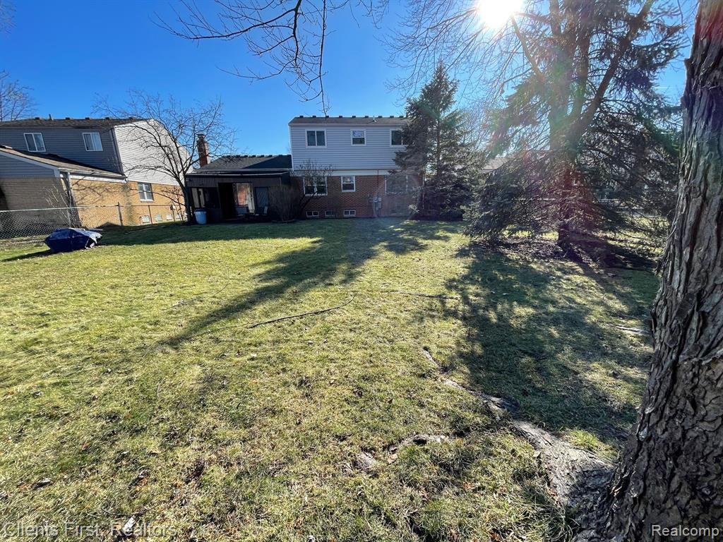 42538 CASTLE Court, Canton, MI 48188 — Photo 3
