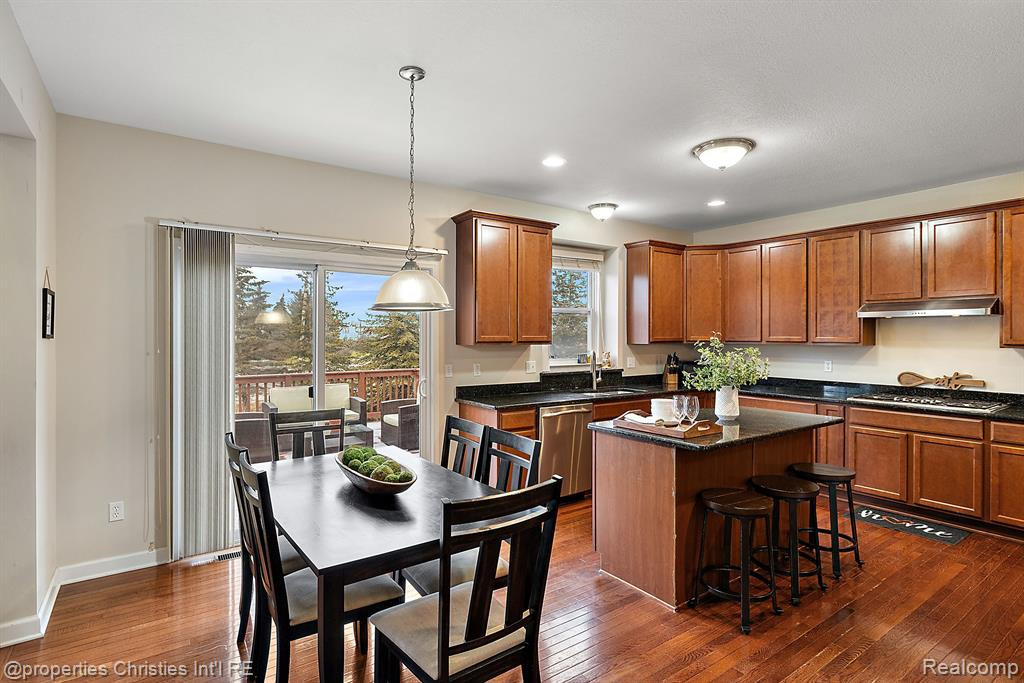 27699 BELGRAVE, Novi, MI — Photo 22